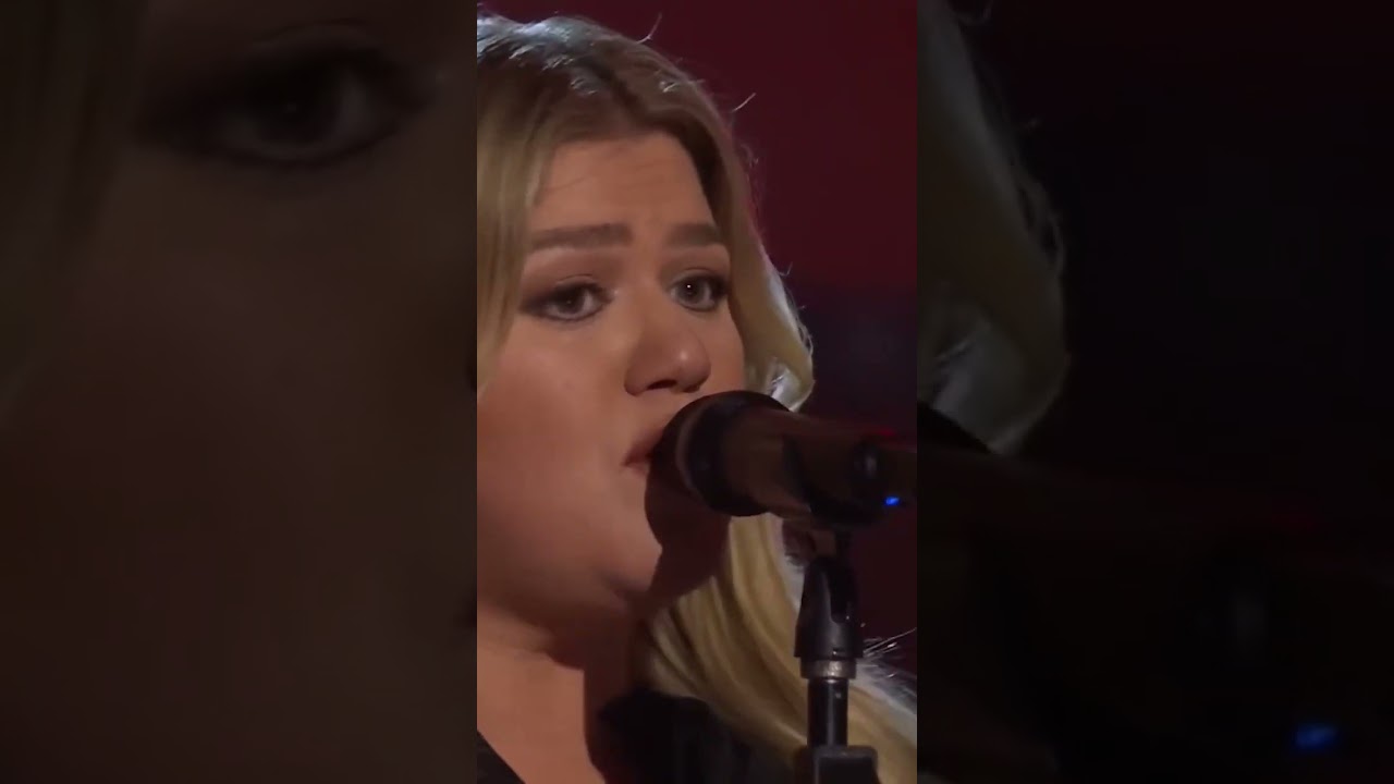 You can join us on stage any time, Kelly Clarkson!