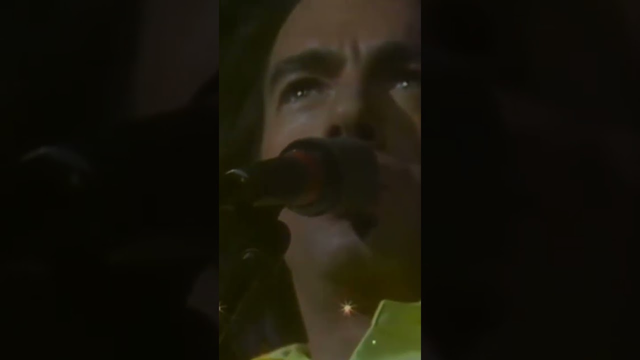 "Play Me" Live Performance 1972 - Neil Diamond