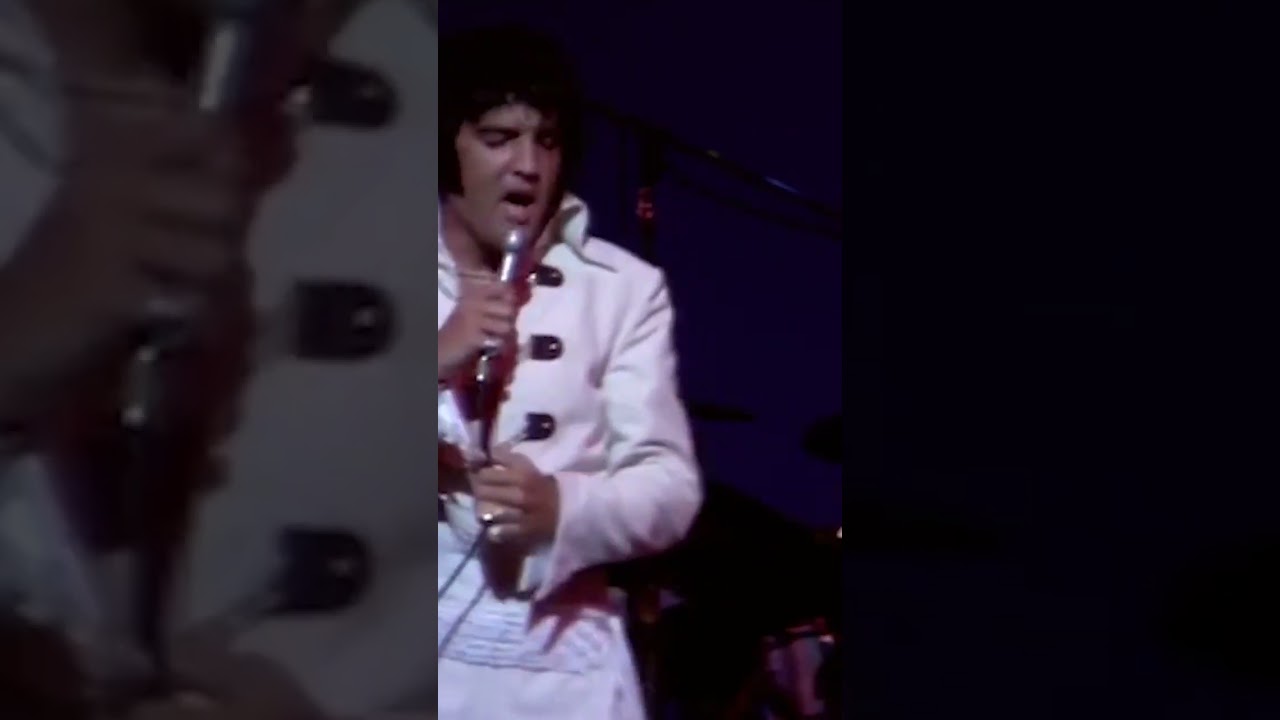 #OTD in 1970 Elvis’ cover of Neil’s “Sweet Caroline” was recorded 🕺 ~Team Neil