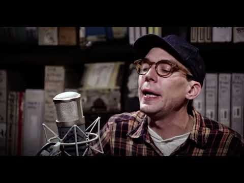 Justin Townes Earle performing ‘Maybe a Moment’ Paste 2017