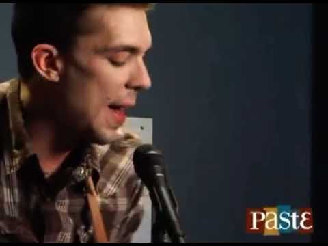 Justin Townes Earle performing ‘Mama’s Eyes’ at Paste