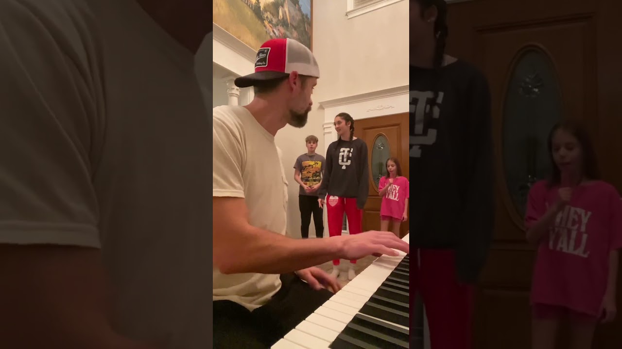 Walker Hayes — Gritty Practice With The Family (Reels) #shorts
