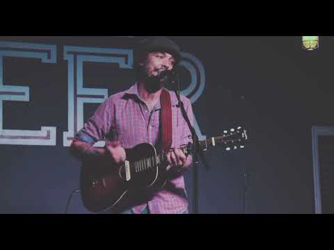 Justin Townes Earle performing ‘Champagne Corolla’ Raleigh 2018