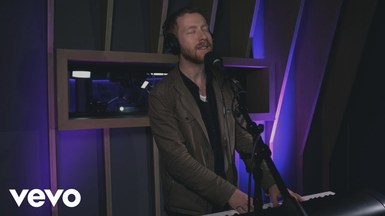 JP Saxe - If The World Was Ending (Live at KiSS 92.5)