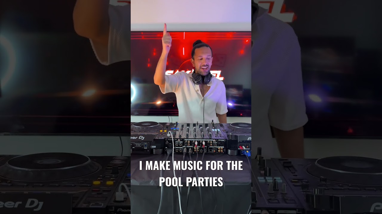 It is Pool Party season: you need to play this recod 🤯