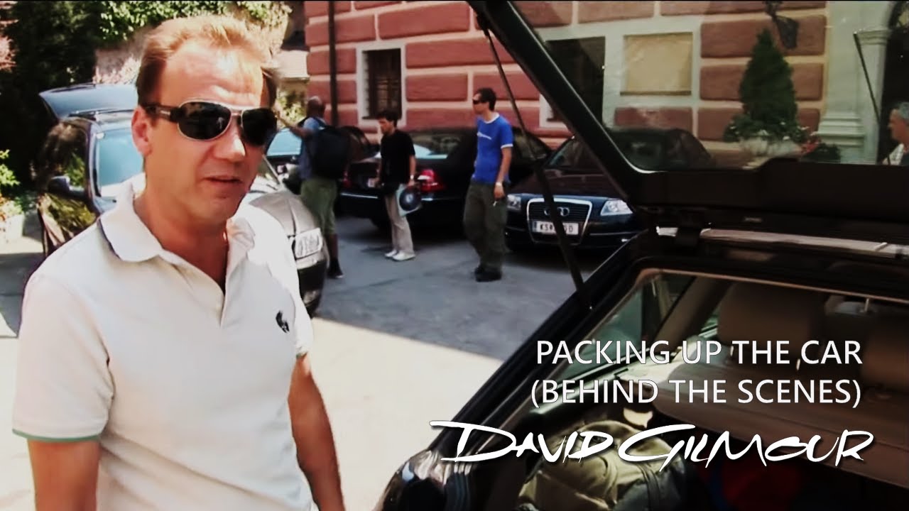 David Gilmour - Packing Up The Car (Behind the scenes)