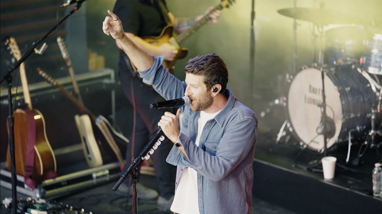 Brett Eldredge - Can't Keep Up (Live From CMA Fest 2022)