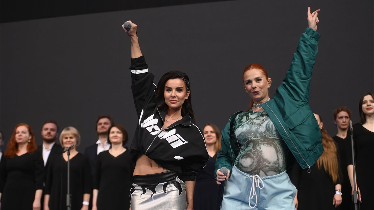 t.A.T.u.  - «Нас не догонят» @ Газпром Арена, Санкт Петербург (2023)