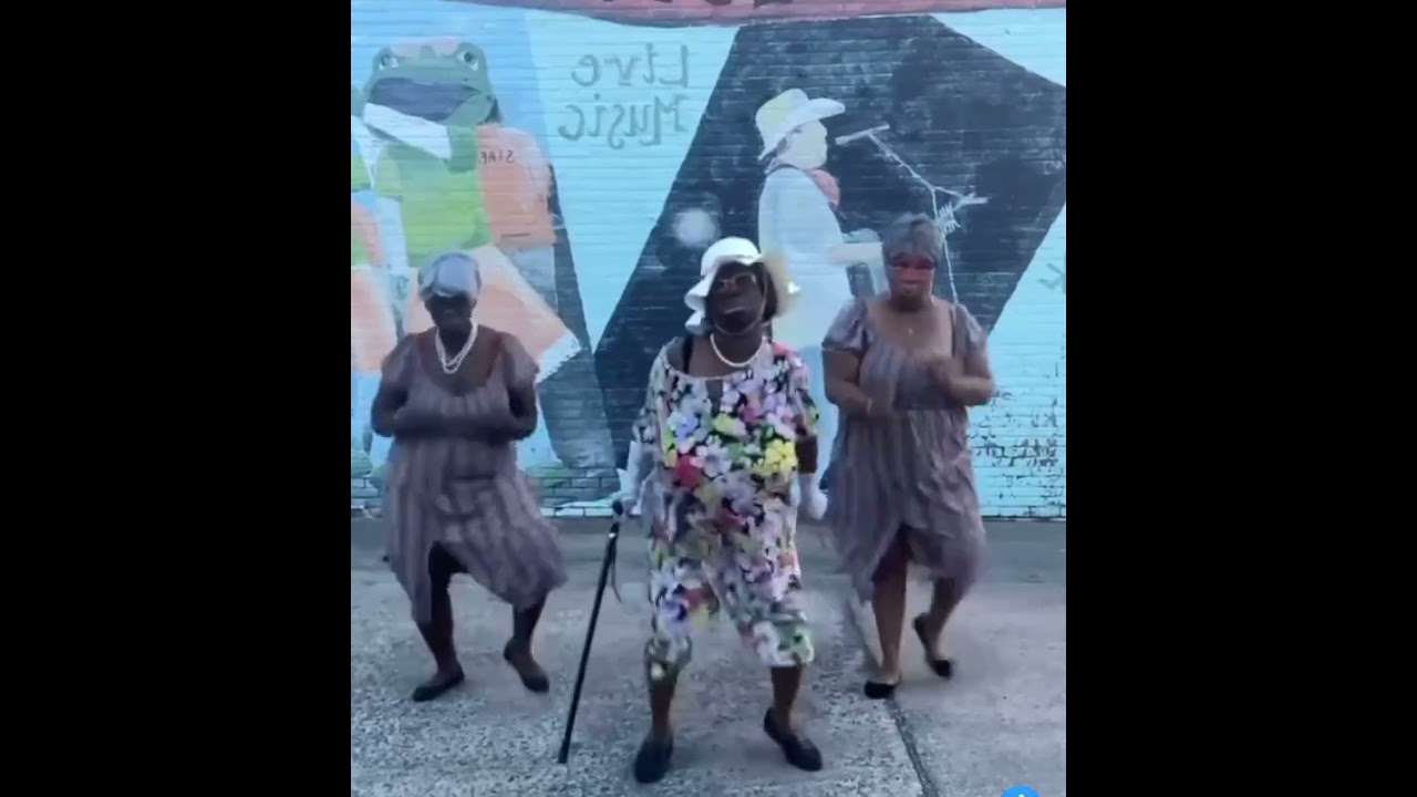 THEM GRANNIES DOING CUPIDS NEW LINEDANCE “THE COOKOUT”