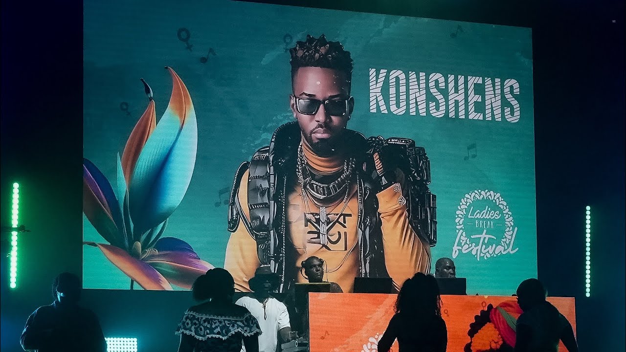 Konshens in Martinique Women only show