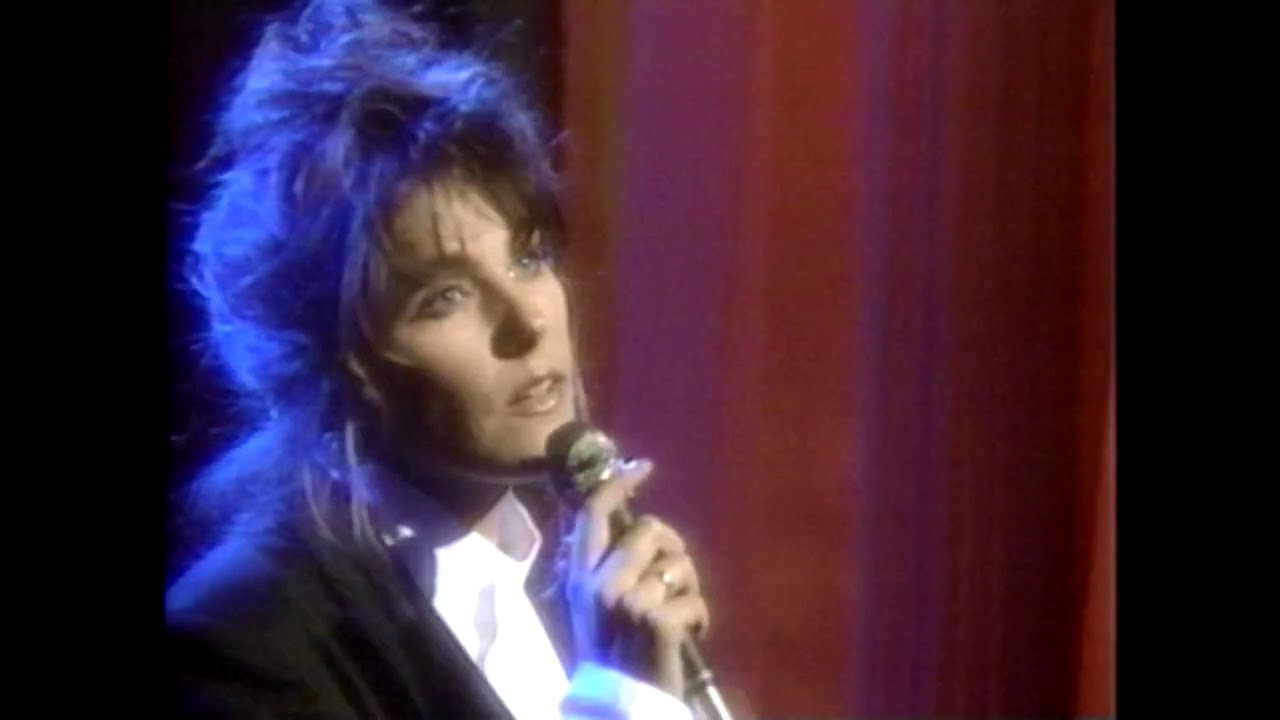 Laura Branigan - "Power Of Love" LIVE & Interview - Way Off Broadway (1987)