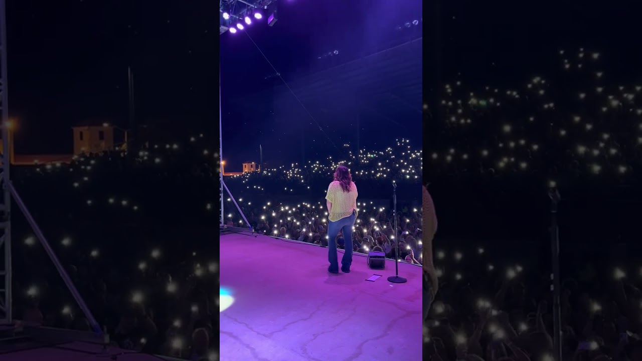Crowd Lights Up as Jo Dee Messina Performs "Bring On the Rain"