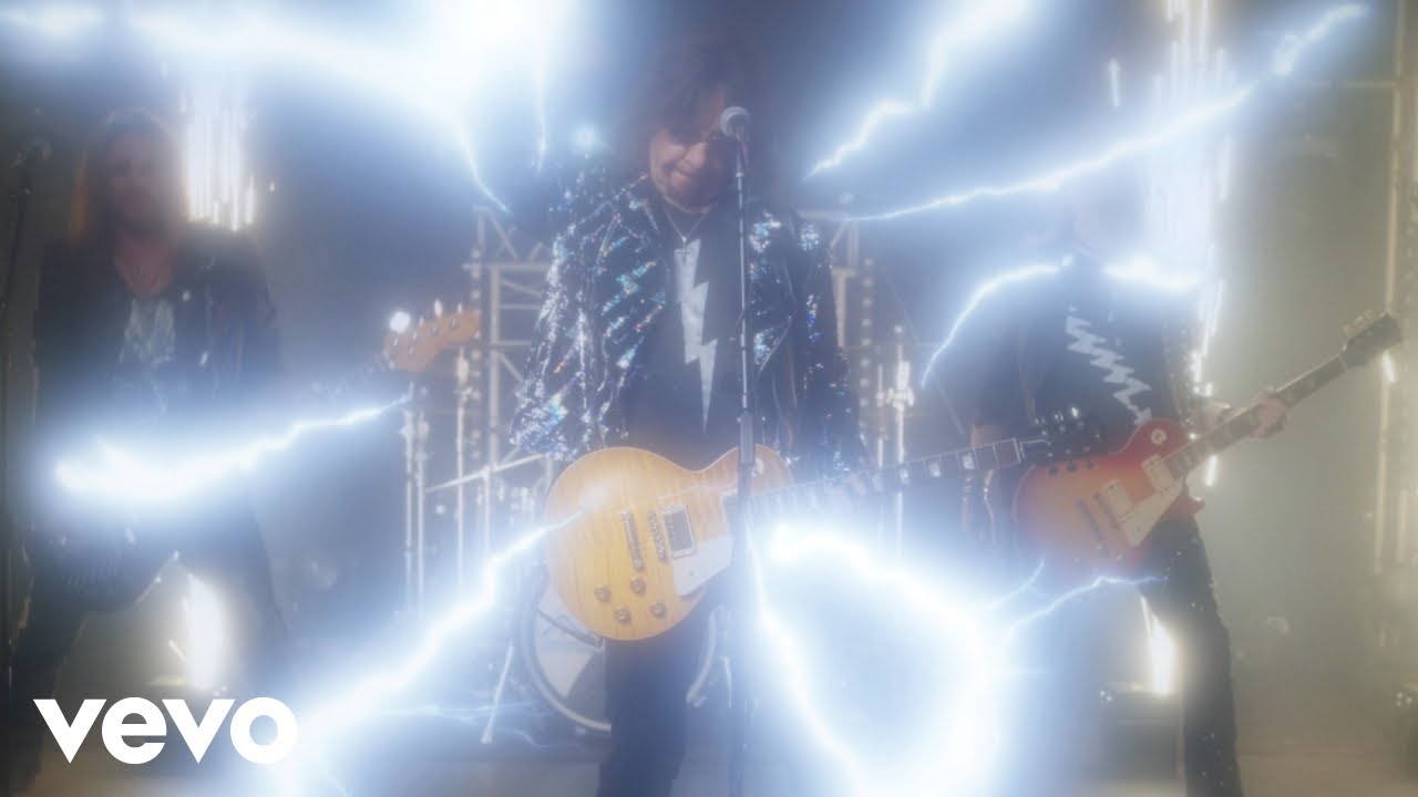 Ace Frehley - 10,000 Volts (Official Music Video)