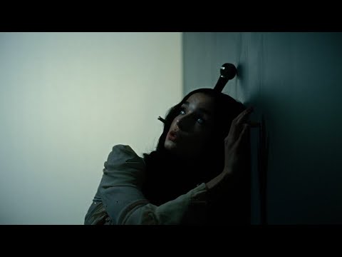 Poppy - Flicker (Official Music Video)