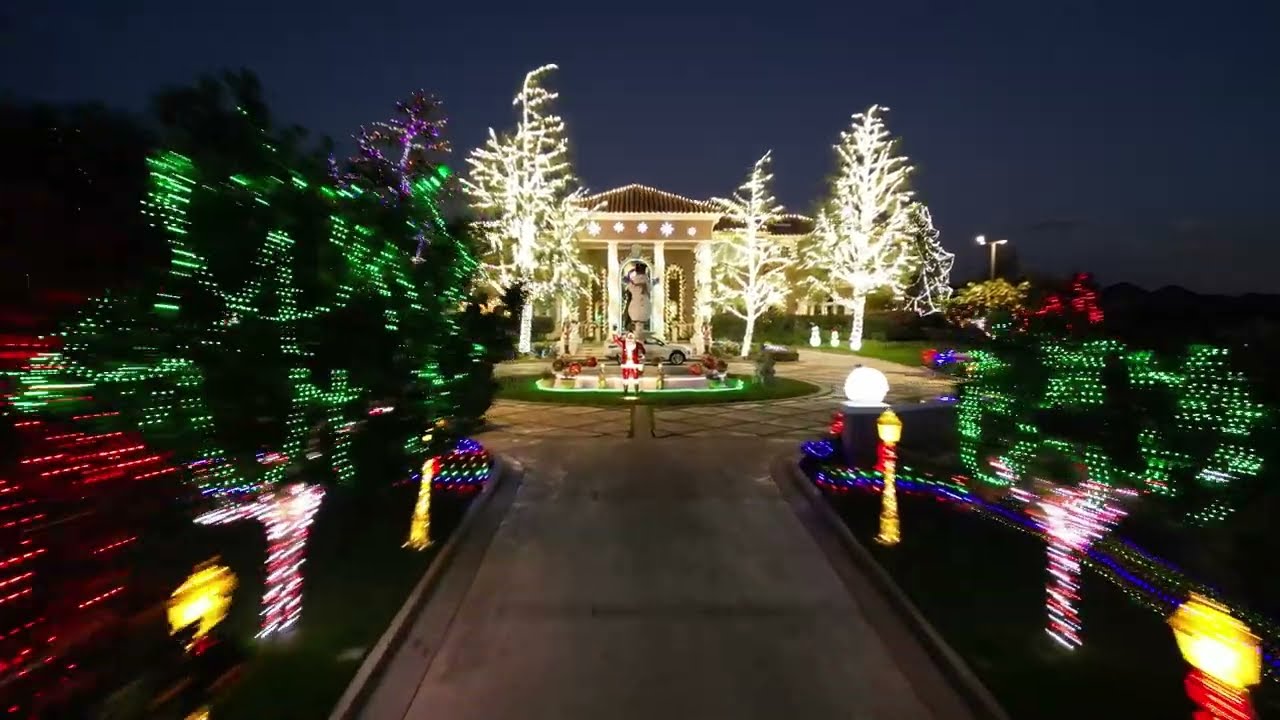 Jamie Foxx's House at Christmas