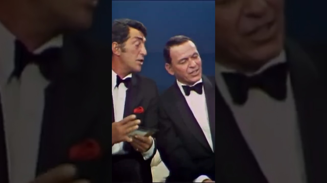 Frank Sinatra and @officialdeanmartin read letters to Santa Claus. ✍🏻