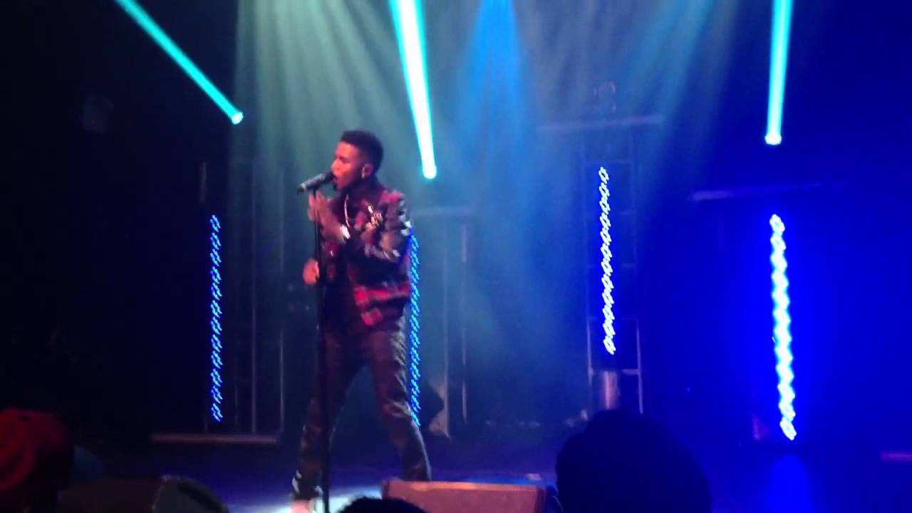 B Smyth performs ' Write You A Letter ' live at the Gramercy Theatre