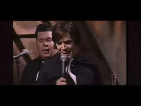 The Hives “Hate to Say I Told You So” (2002) LIVE on “Last Call with Carson Daly”