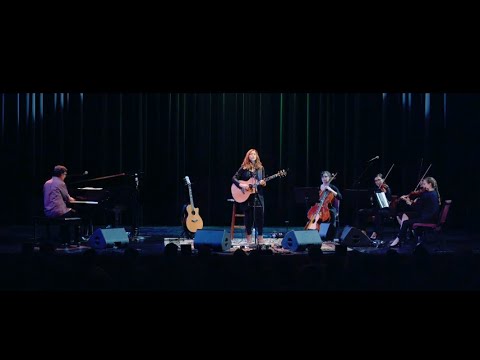 A Book Of Questions   Carrie Newcomer Live With String Quartet At The Buskirk Chumley Theater   1080