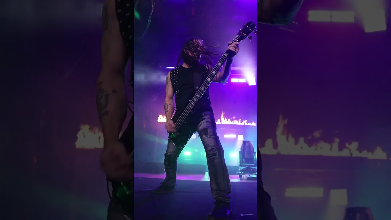John getting airtime during “Stupify” 🤘🎸 #disturbed #takebackyourlifetour #stupify #jump #boom