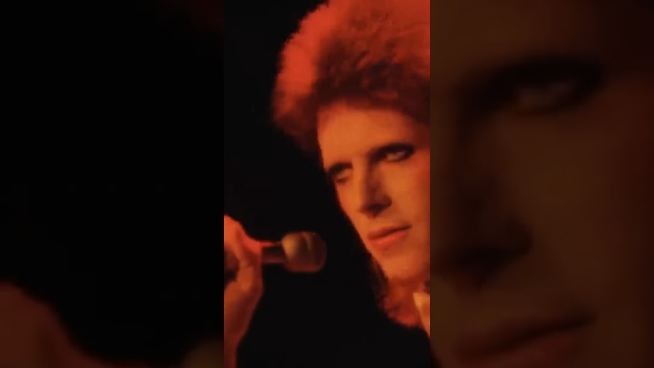 David Bowie explains Ziggy Stardust look⚡️full Joe Smith interview is on loc.gov