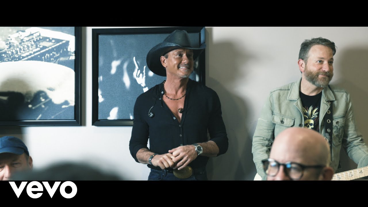 Tim McGraw - Backstage with McGraw | "One Bad Habit" (Acoustic)