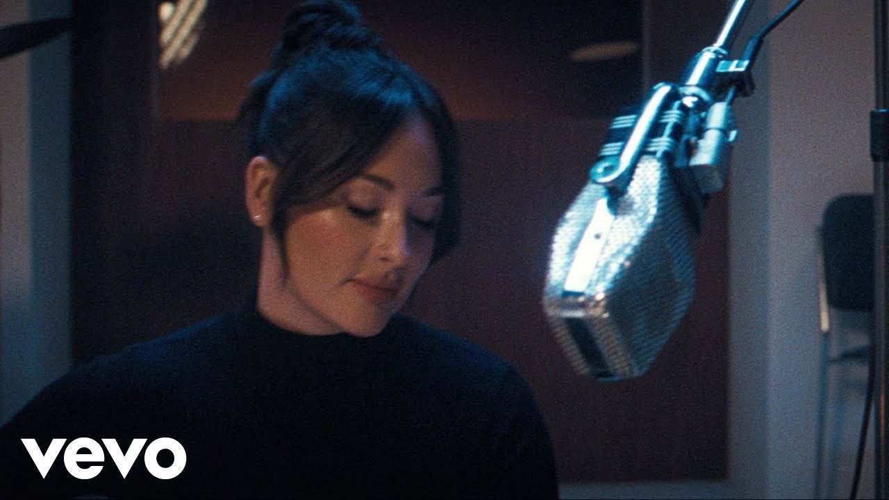 Kacey Musgraves - Too Good to be True (Official Music Video)