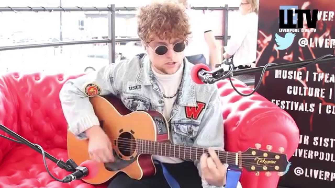 Red Sofa Sessions #onTour - Viola Beach at Astral Coast