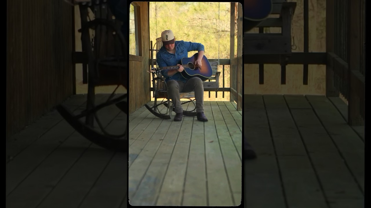 By God it’s officially front porch pickin’ weather #countrymusic #frontporchpickin #guitar #picking