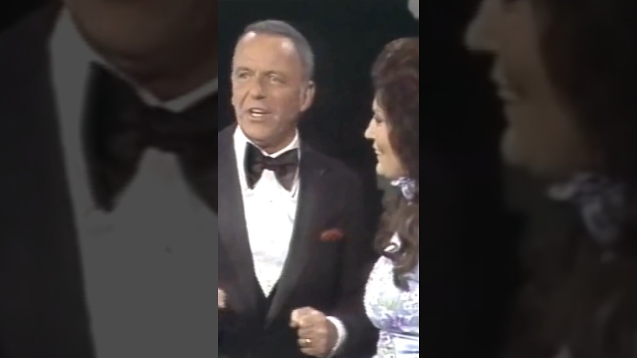 Frank Sinatra and Loretta Lynn perform "All Or Nothing At All" live on Sinatra and Friends. 🎤
