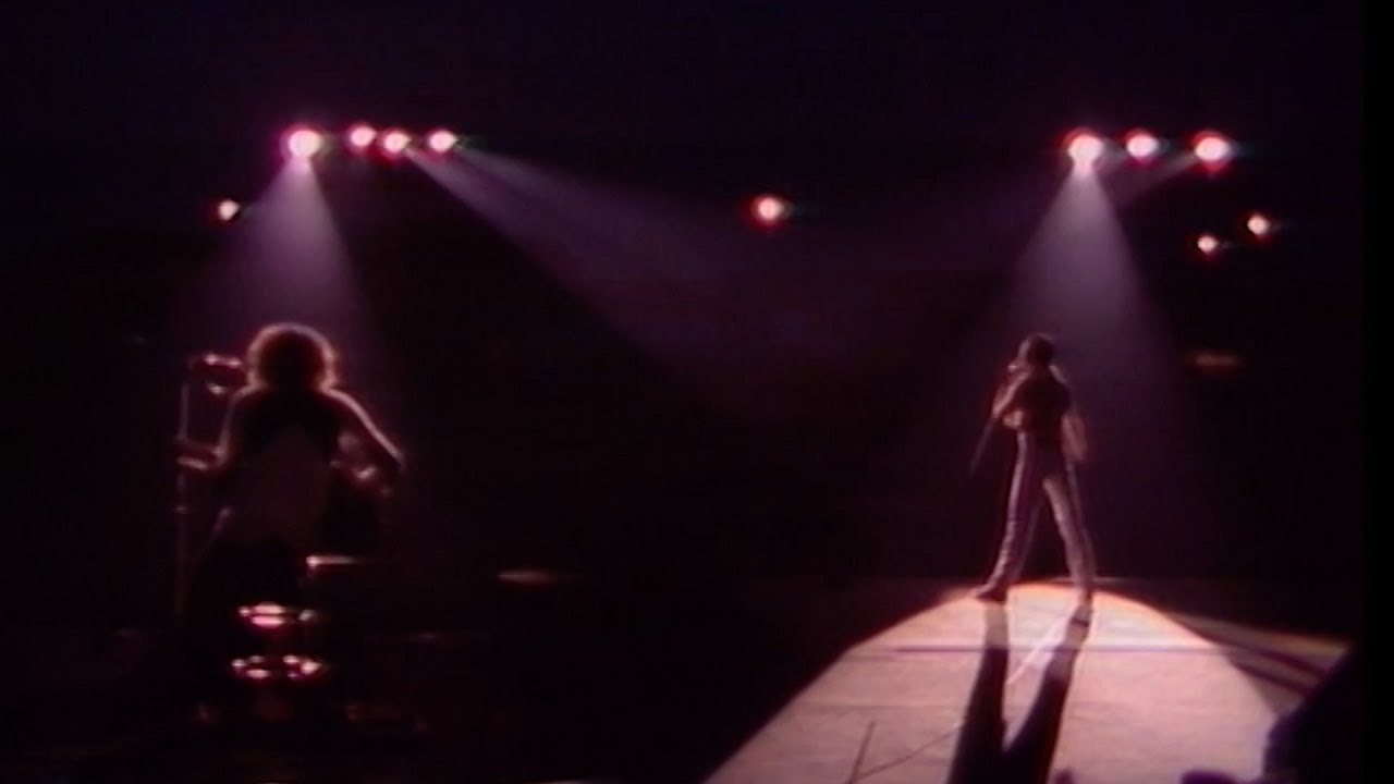 Queen - Love Of My Life (Live at Milton Keynes Bowl 1982)
