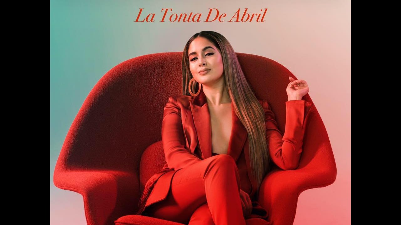 "La Tonta De Abril" (lyric video) por Karen Rodriguez