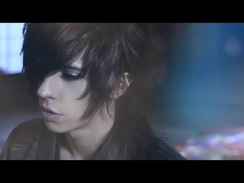 Sebastiano Serafini - Your Knight (music video, Yu Phoenix)