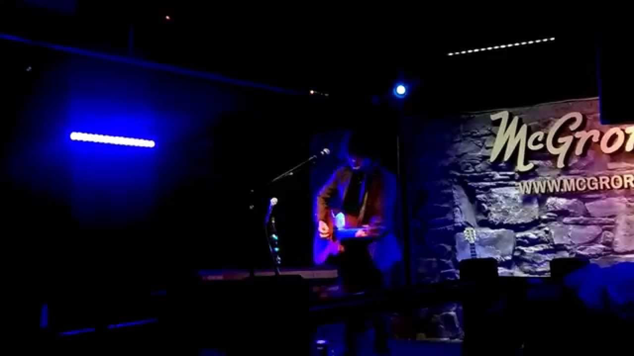 Ryan McMullan - Listen (Live)