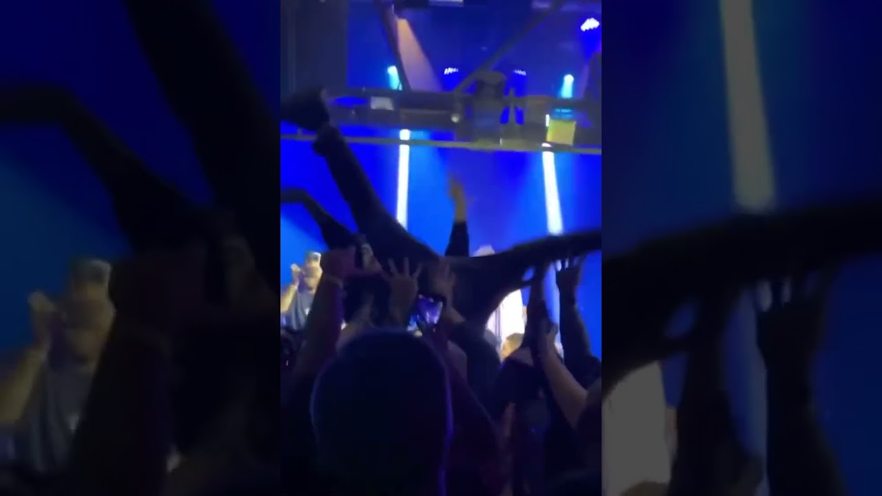 Spider is the king of crowd surfing