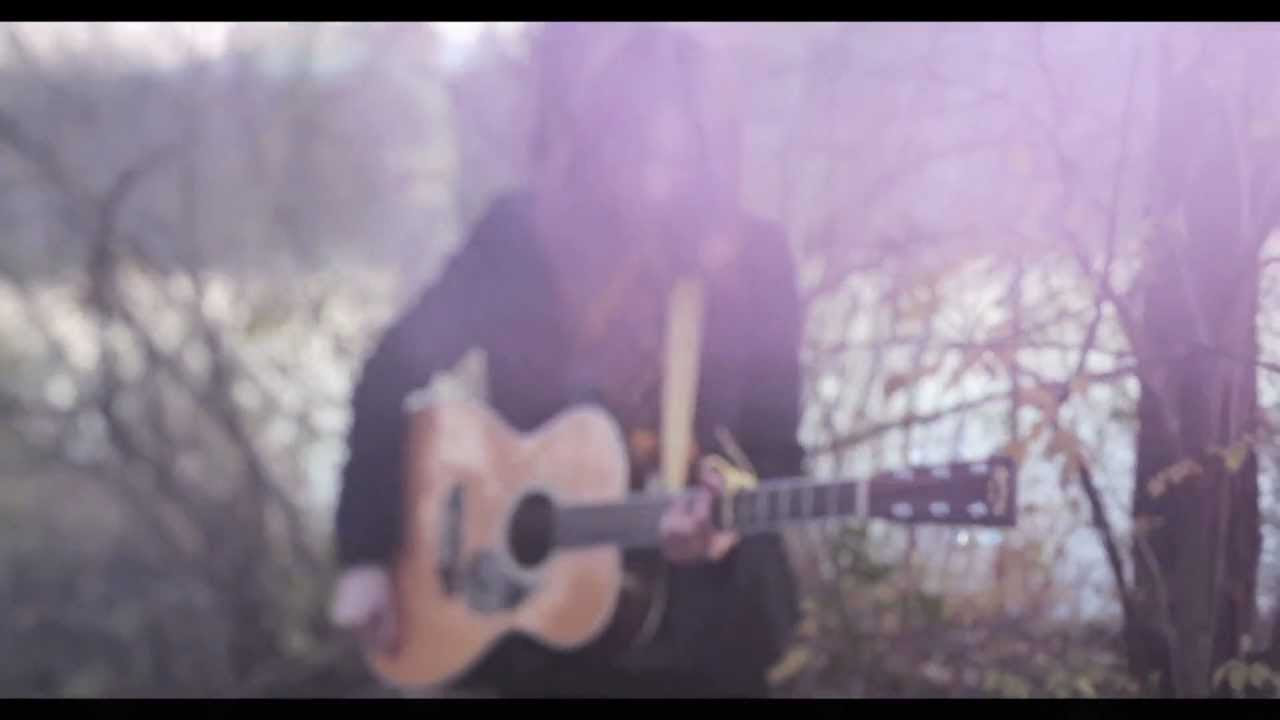 Brooke Annibale - "Middle of The Mess" [Official Video]
