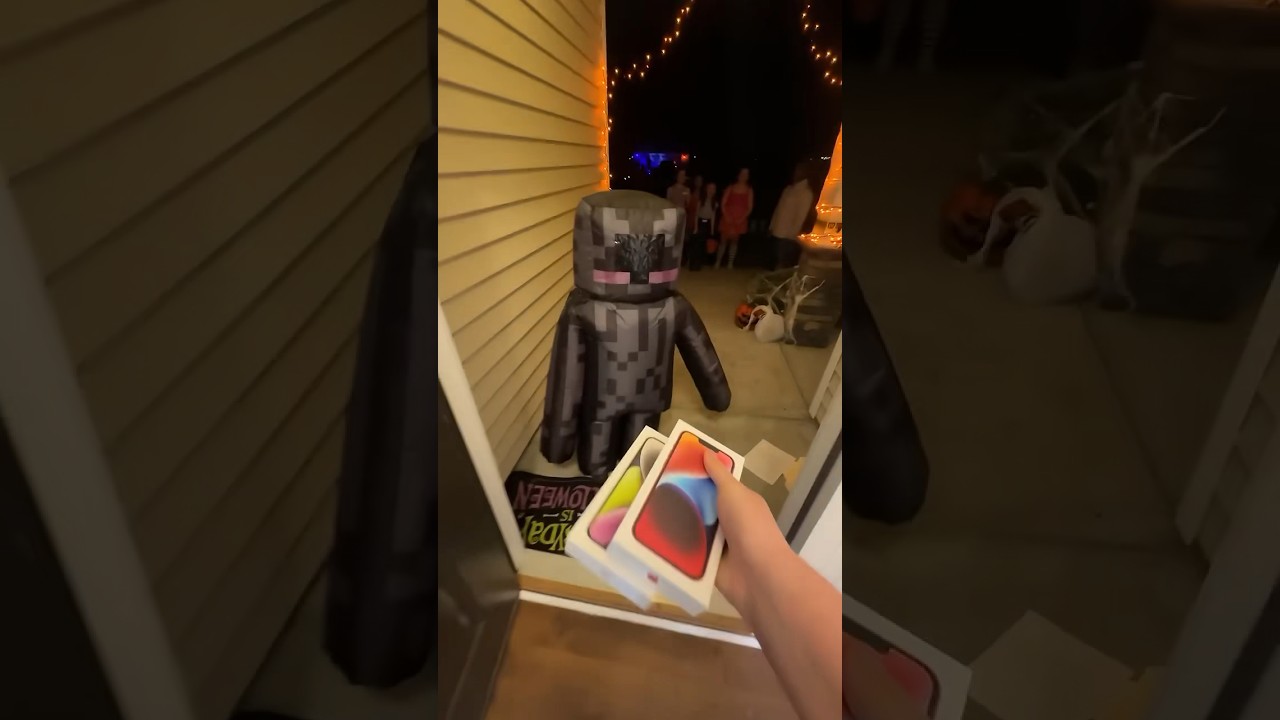 Giving kids Iphones instead of candy on halloween😱