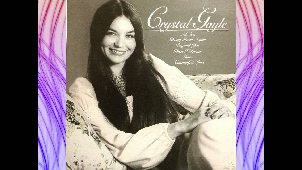 Crystal Gayle - Gonna Lay Me Down Beside My Memories