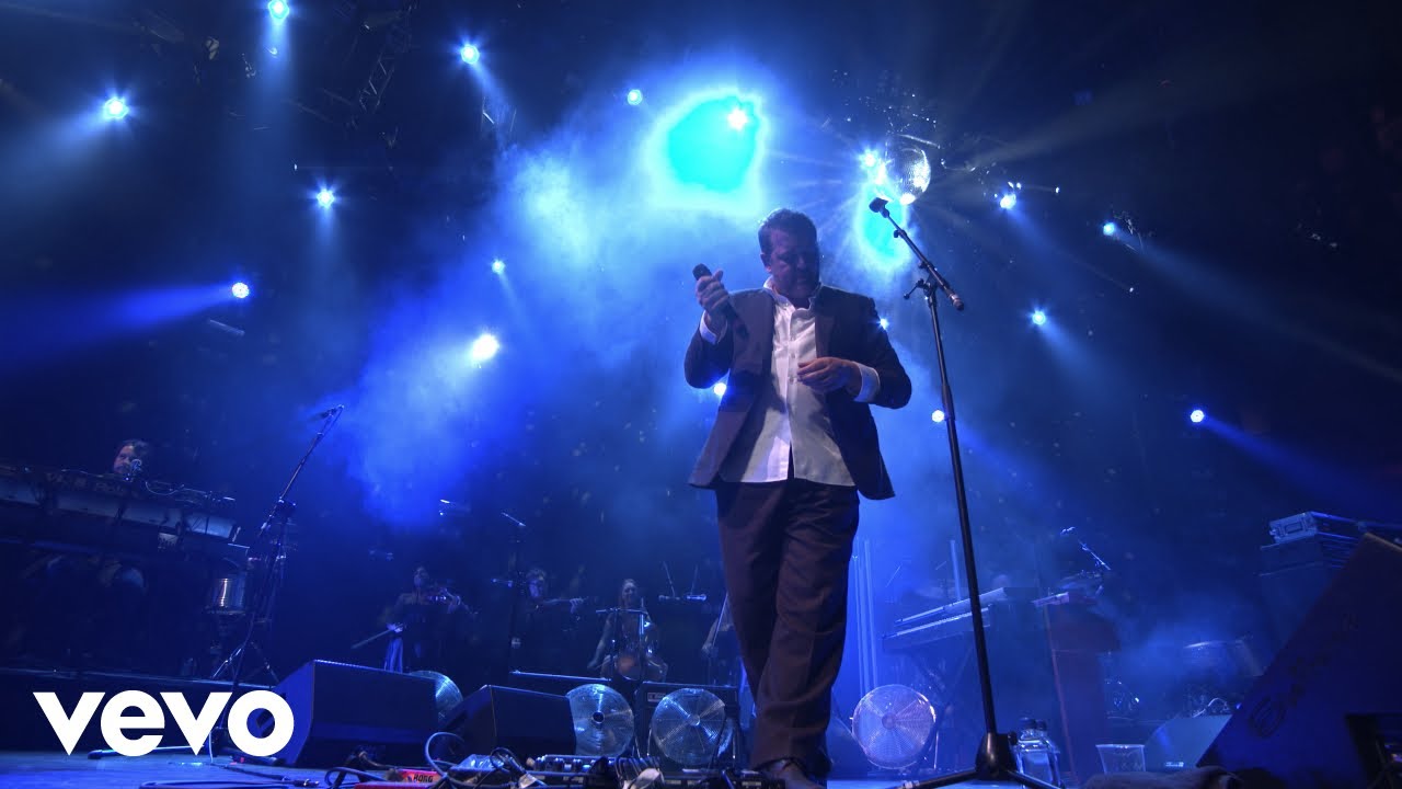 Elbow - Mirrorball (Live At iTunes Festival 2012)