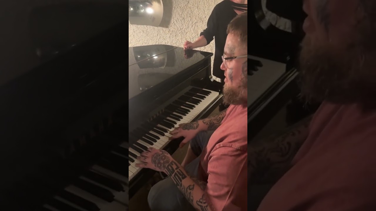 wonky singalong 🎹 #ragnboneman #thebeatles #letitbe #cover #singer #piano #fyp #foryou