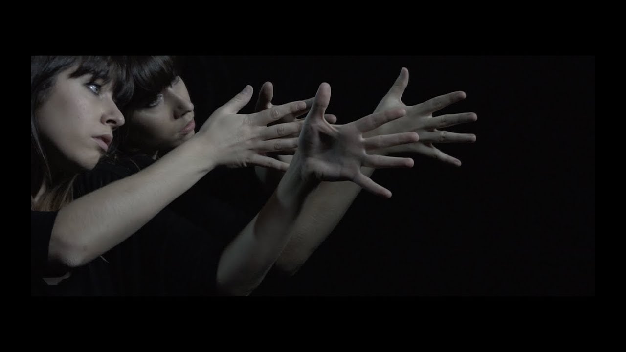 Chloé Bird - Mirror, Mirror (Official Music Video)