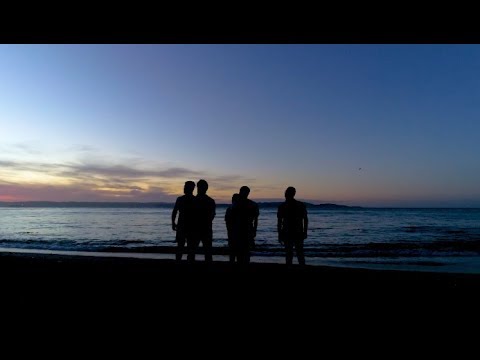 Buscando Roma - Perritos (Official Vertical Video)