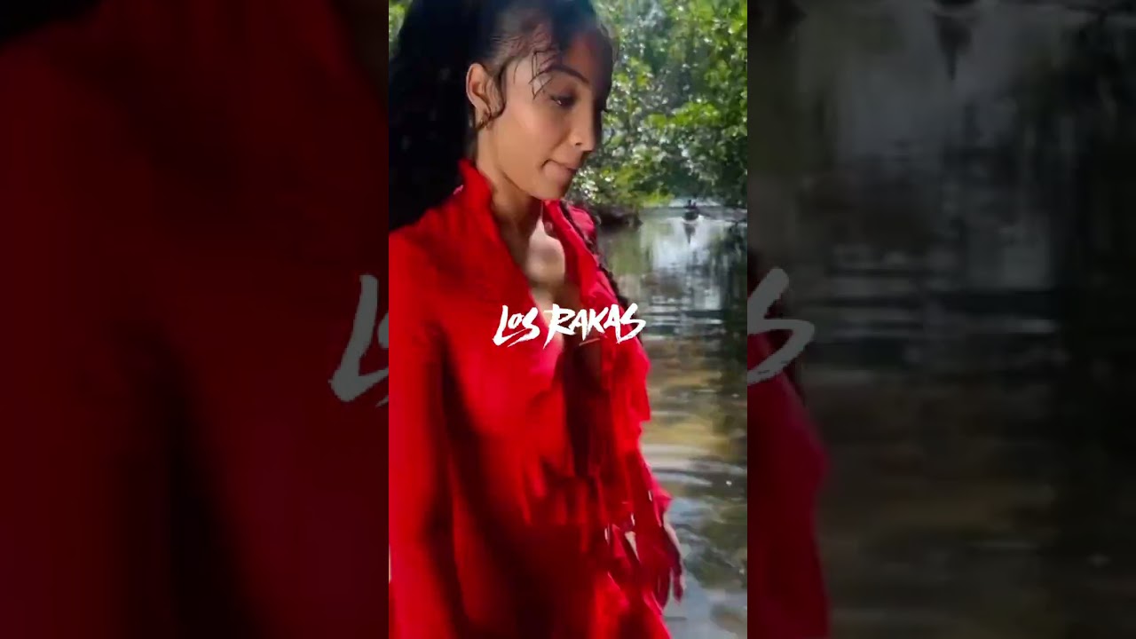 Drop ❤️‍🔥 in the comments if she’s killing the Red dress 💃👑🇯🇲 @shenseea 😍 #WcW OTRO AÑO 🎶🎧📲