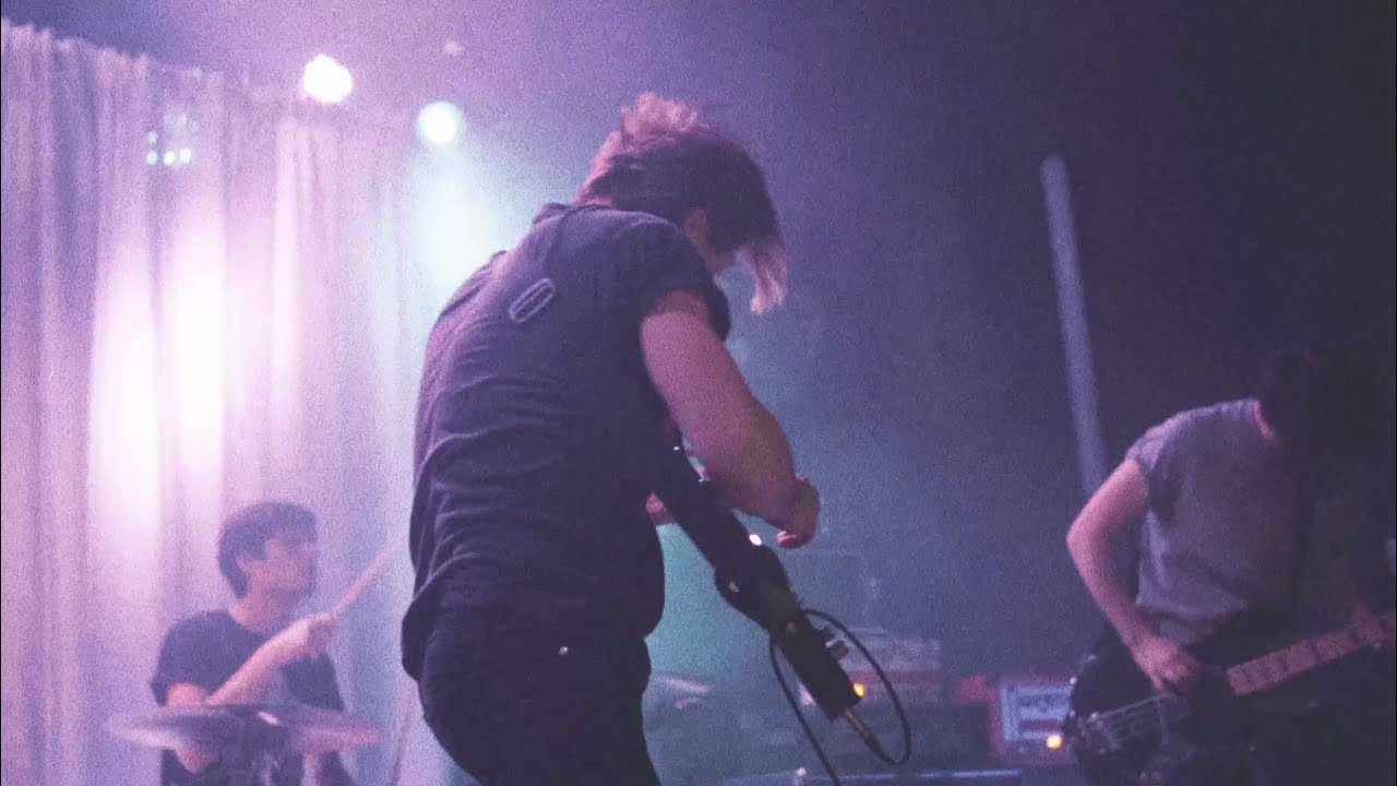 Boneflower - Aching Absence (Official Live Clip)   @Caracol, Madrid