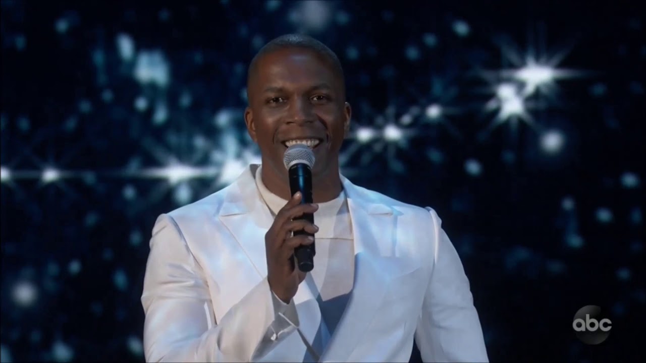 Leslie Odom Jr sings "Wish Upon a Star" Live at Mickey's 90th Birthday Spectacular 2018 HD 1080p