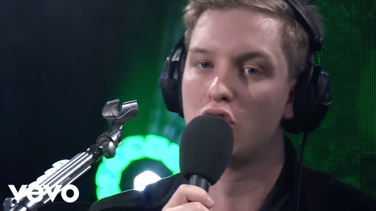 George Ezra - Love Yourself (Justin Bieber cover) in the Live Lounge