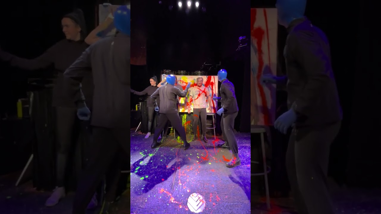POV: I got painted by the Blue Man Group on stage! 🎨 🖼️