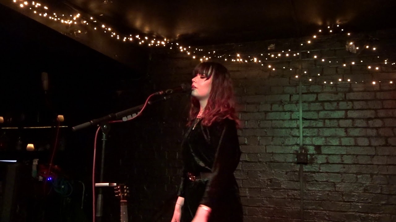 Lily Moore (@LilyMooreMusic)-If Amy Says @TheSlaughteredLamb, 1st May 2018