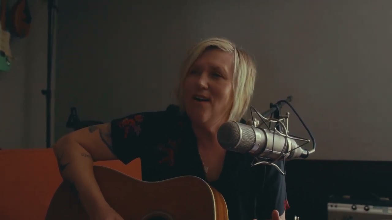 Birdsound Sessions: "Oh My Soul" by Garrison Starr