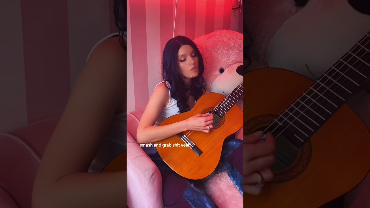 don’t hit snooze, it’s almost Friday 😝 #snooze by @sza #guitarcover #lovesongs #coversong #singer